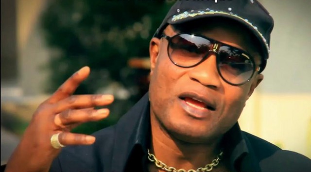 La star congolaise Koffi olomide viens d'être arrêté a son domicile de Kinshasa par la police la danseuse Jeanine mabunba a fini par porte plainte.