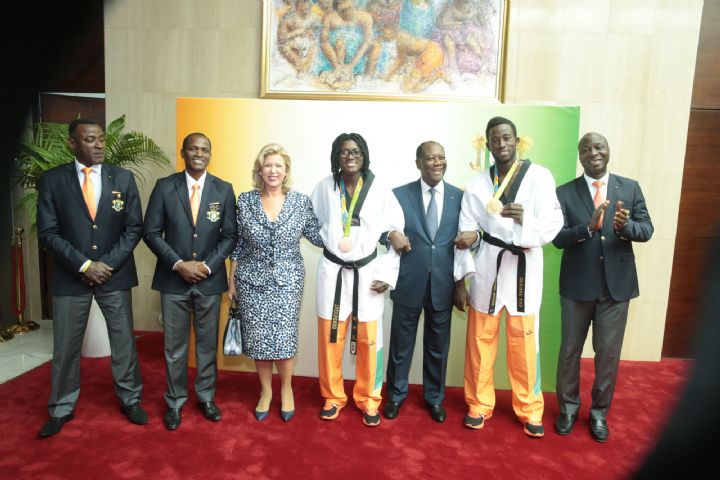 Sport: la Côte d’Ivoire décore et offre lundi 380 millions de FCFA à ses médaillés de Rio