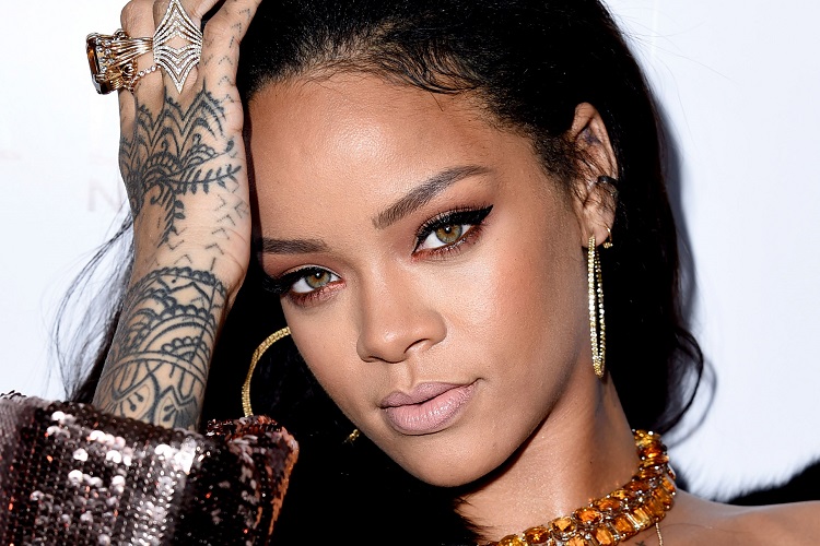 Rihanna désignée personnalité humanitaire de l'année