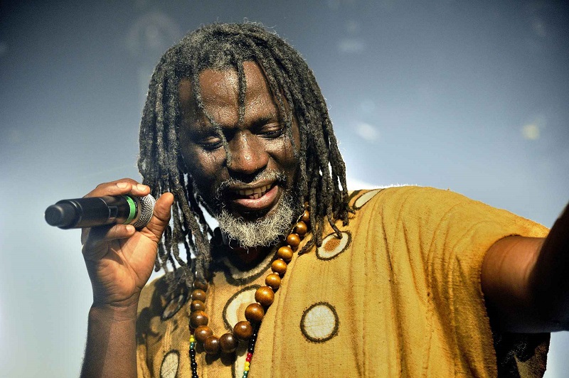 Tiken jah donne un carton rouge aux chefs d’Etats africains